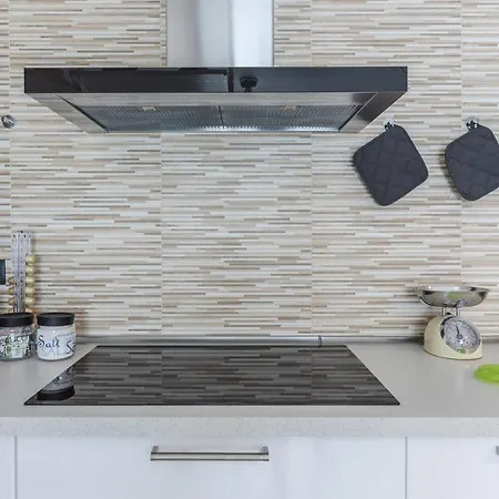 Comfy W/ Private Parking * Pula